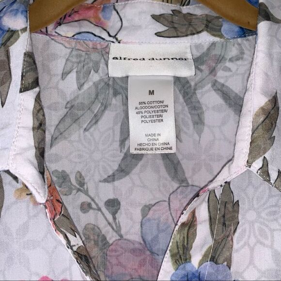 Alfred Dunner Floral Print Roll Tab Short Sleeve Button Front Top - Picture 3 of 7